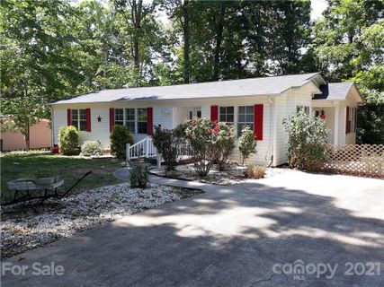 184 Sailwinds Road