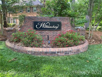 10320 Thomas Payne Circle sold home in Williamsburg Raintree, Charlotte, NC