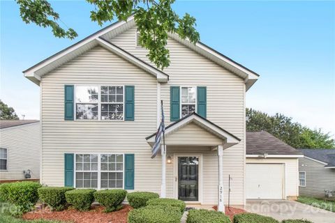 2918 Fairglen Road