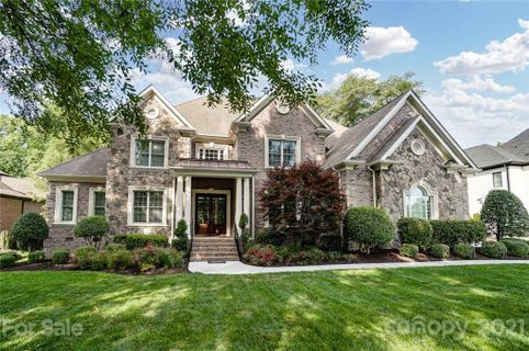1402 Venetian Way