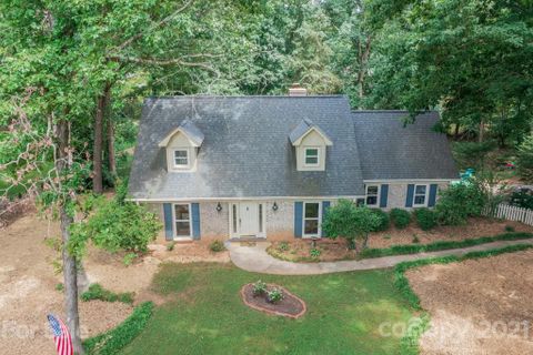4800 Golfview Court