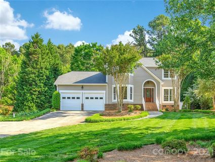 8025 Waterford Drive sold home in King Cove, Stanley, NC