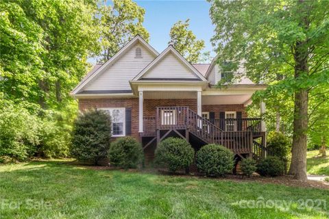 7250 Aldwych Lane