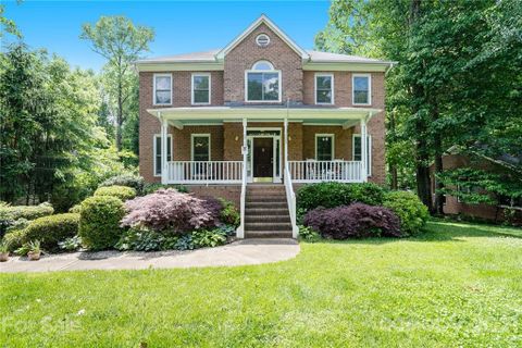 6915 Loretta Place