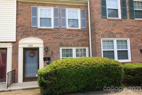 4648 Old Lantern Way