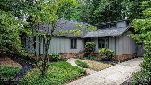 1000 Pinafore Drive