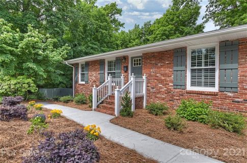 2201 Inverness Road