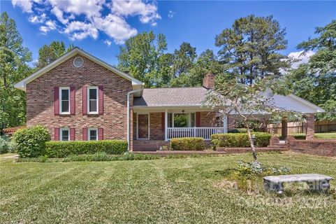 Previously sold for $276,000
