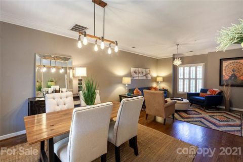 951 Hawthorne Bridge Court