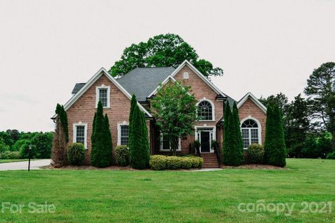 490 Lake Wright Road 10 sold home in Warrior Golf Club, China Grove, NC