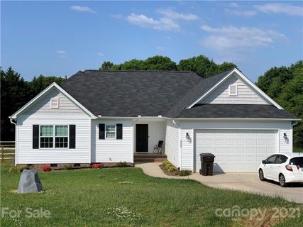 2805 Eagle Drive