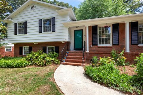 2226 Rocky Knoll Drive