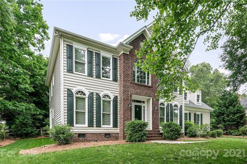 965 Muirfield Drive