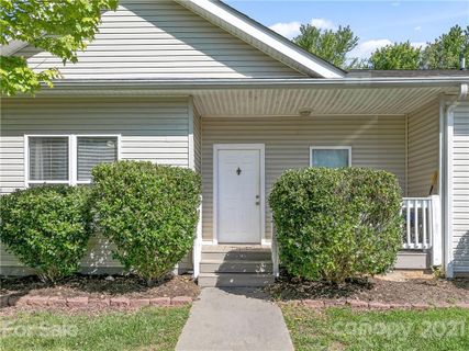 711 Villas Court 32 sold home in Villas At Cedar Hill, Asheville, NC