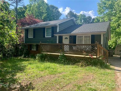 1101 Sharon Drive