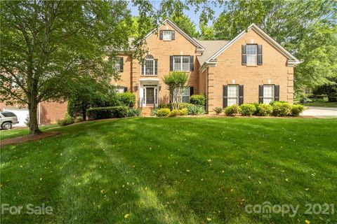 15817 Woodcote Drive