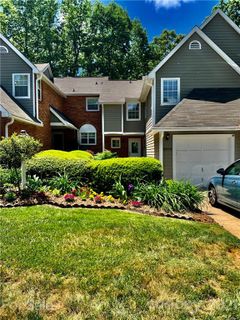 9014 Saint Thomas Lane