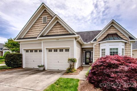104 Ivy Creek Lane sold home in Village On The Park, Mooresville, NC