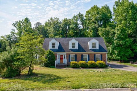 6719 Rosemary Lane