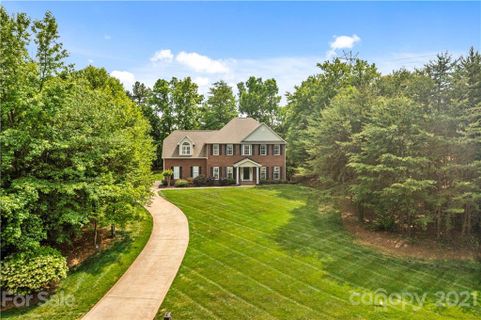 2563 Green Point Lane
