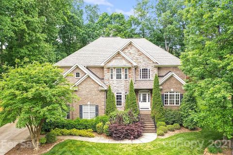 121 Fulton Farms Lane sold home in Brookridge Shores, Mooresville, NC
