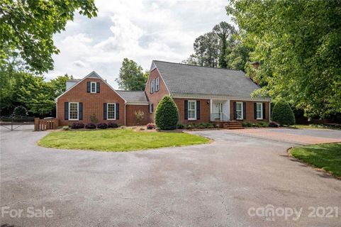 3602 Sherwood Circle