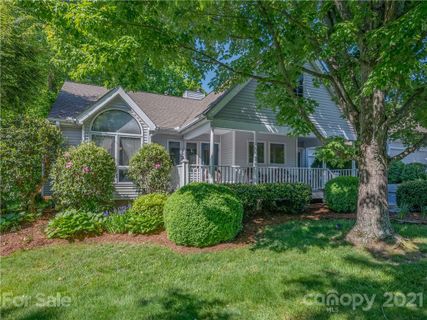 108 Carriage Walk Lane