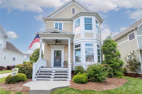 528 Lakeview Drive