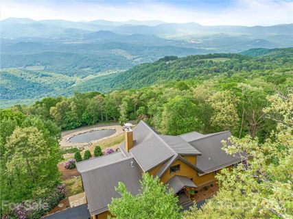 630 Flat Top Mountain Road sold home in Flat Top Mountain, Fairview, NC