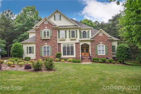 108 Tannenbaum Court