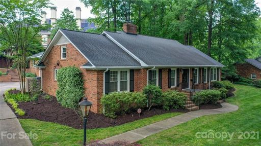 2915 Shaker Drive