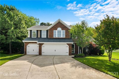 8403 Golden Oak Court