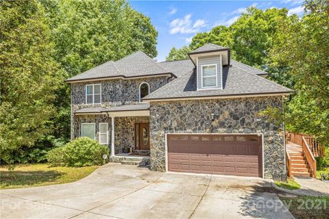 135 Trollingwood Lane