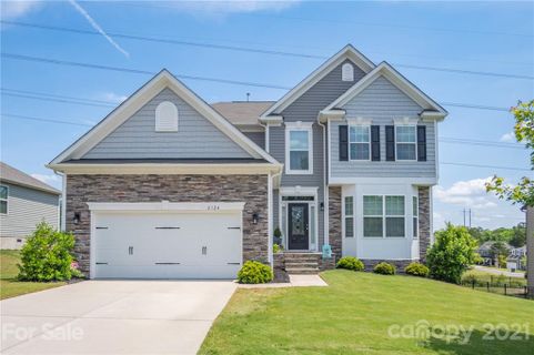 2124 Lantana Lane