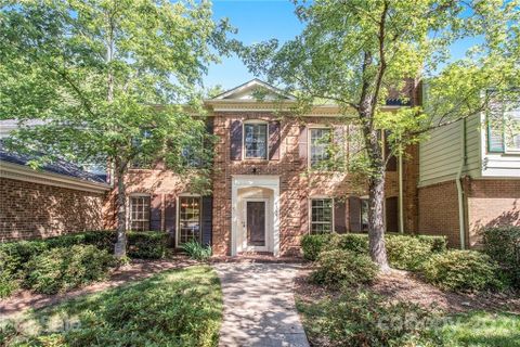 4364 Woodglen Lane