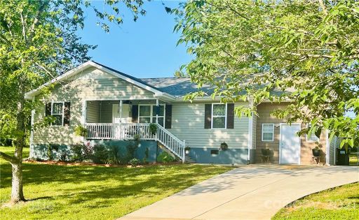 168 Candlestick Drive sold home in Canterbury, Statesville, NC