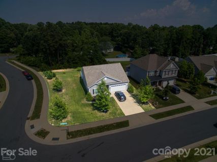 103 Paradise Hills Circle
