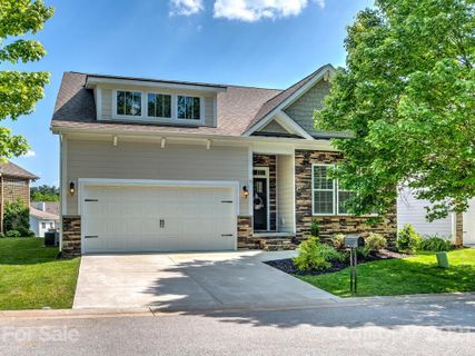 33 Dreambird Drive