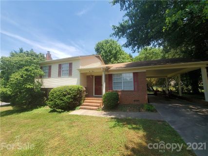 112 Rockledge Drive sold home in Tablerock, Gastonia, NC