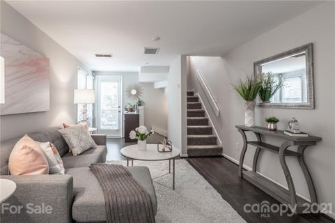 721 Poplar Street sold home in The Dormers, Charlotte, NC