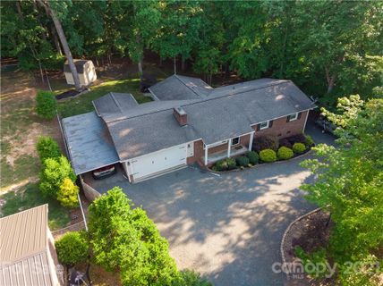 127 Possum Road sold home in Woodrun, Troy, NC