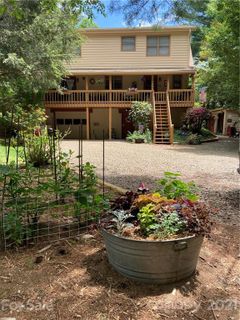 1296 Walnut Creek Road sold home in Walnut Creek, Waynesville, NC