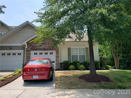 5906 Pale Moss Lane sold home in Crosspointe, Charlotte, NC