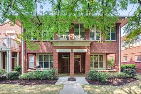 526 E 9th Street sold home in The Caldwells on Ninth, Charlotte, NC