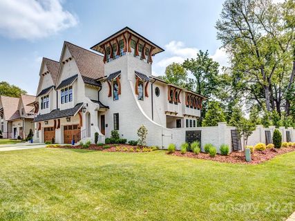 715 Westbury Road