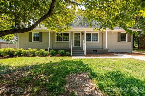 251 Sherwood Circle