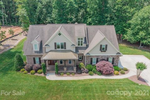 3274 Quinlan Lane sold home in Quinlan Estates, Lincolnton, NC