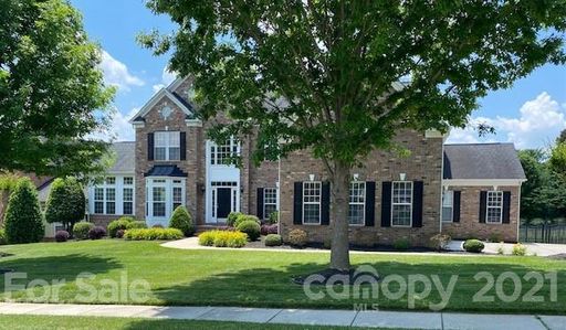7603 Meadow Grove Drive 143