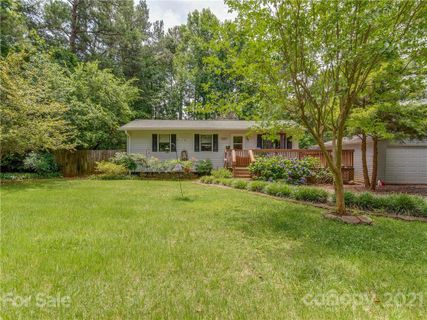 135 Pine Bluff Drive