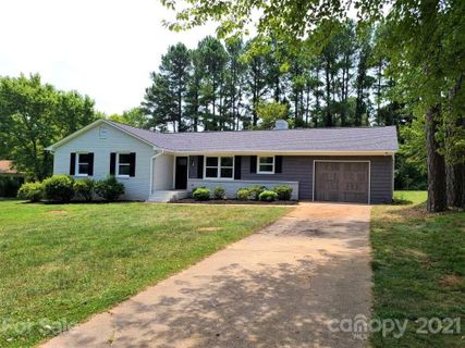 1 Old Farm Road sold home in Hidden Hut Farms, Salisbury, NC